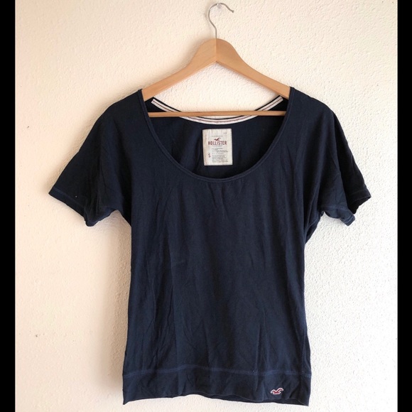 Hollister Navy Blue tee - Picture 1 of 2
